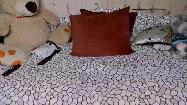 Image 6 of amberhotqueen Stream on Chaturbate on 1 month ago