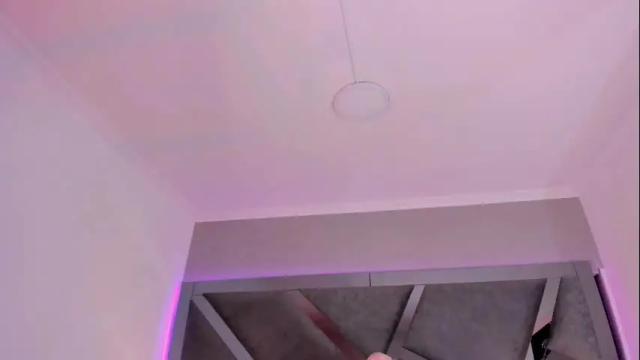 Image 8 of amberinihoffman Stream on Chaturbate on 29 days ago