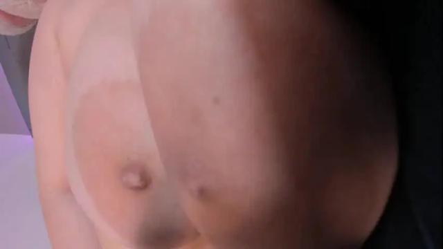 Image 8 of amberinihoffman Stream on Chaturbate on 27 days ago