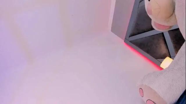 Image 8 of amberinihoffman Stream on Chaturbate on 26 days ago