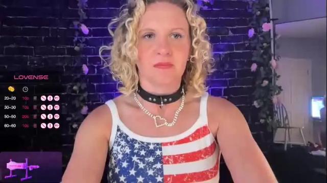 Image 3 of amberjade_aj Stream on Chaturbate on 12 days ago