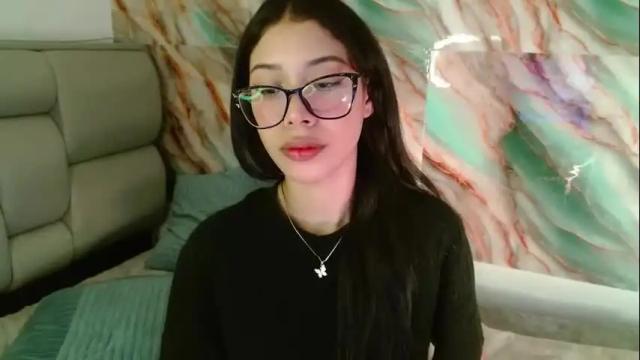 Image 2 of amberjeong Stream on Chaturbate on 1 month ago