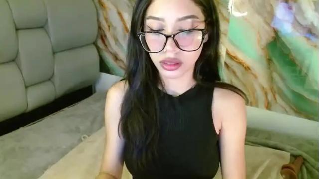 Image 3 of amberjeong Stream on Chaturbate on 1 month ago