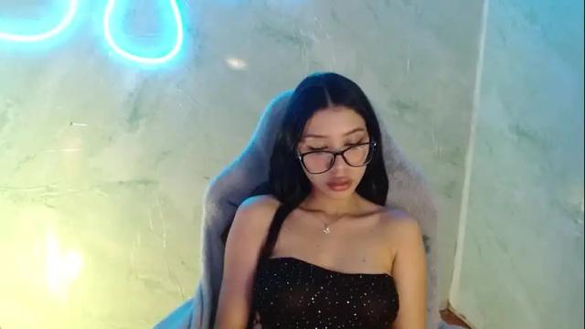Image 11 of amberjeong Stream on Chaturbate on 18 days ago