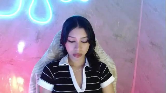 Image 12 of amberjeong Stream on Chaturbate on 4 days ago