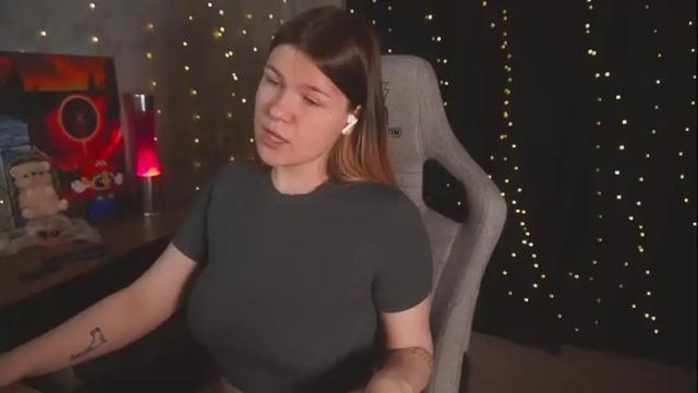 Image 6 of amberlyyy Stream on Chaturbate on 26 days ago