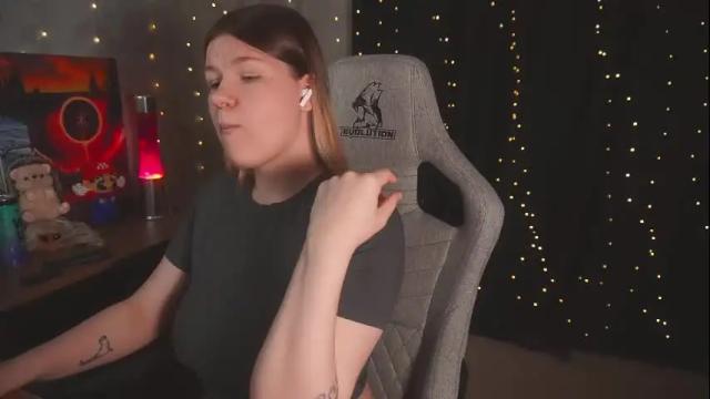 Image 7 of amberlyyy Stream on Chaturbate on 26 days ago