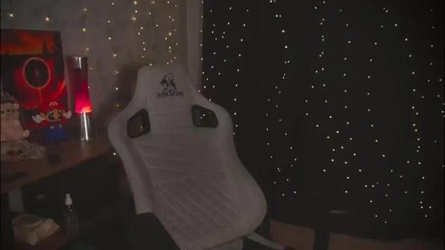 Image 7 of amberlyyy Stream on Chaturbate on 1 month ago
