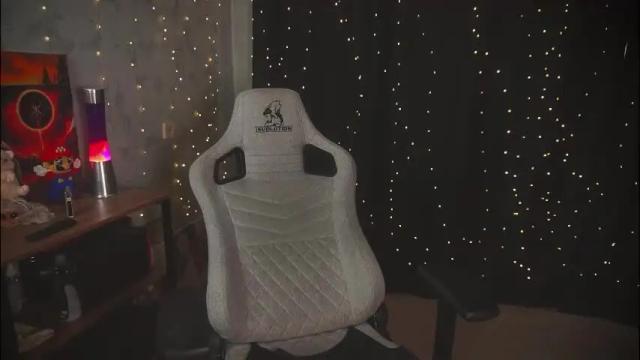 Image 7 of amberlyyy Stream on Chaturbate on 1 day ago