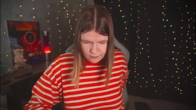 Image 4 of amberlyyy Stream on Chaturbate on 2 months ago