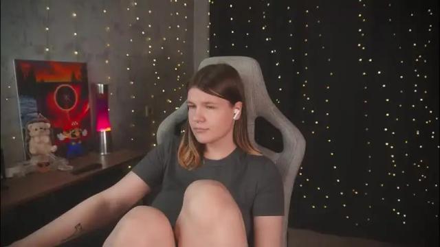 Image 4 of amberlyyy Stream on Chaturbate on 1 month ago