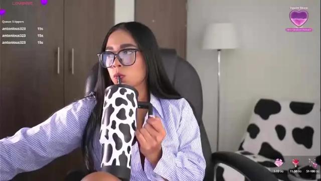 Image 2 of ambermiller04 Stream on Chaturbate on 1 month ago