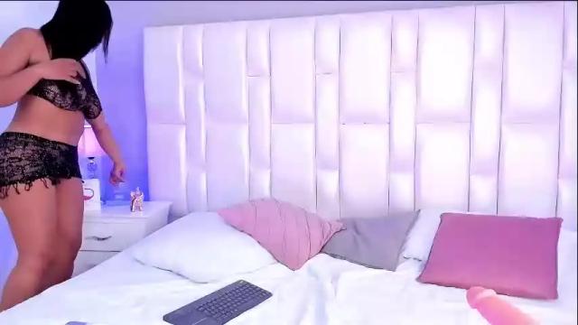 Image 12 of ambermoss1 Stream on Chaturbate on 1 month ago