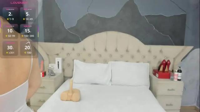 Image 4 of amberrgrey_ Stream on Chaturbate on 1 month ago