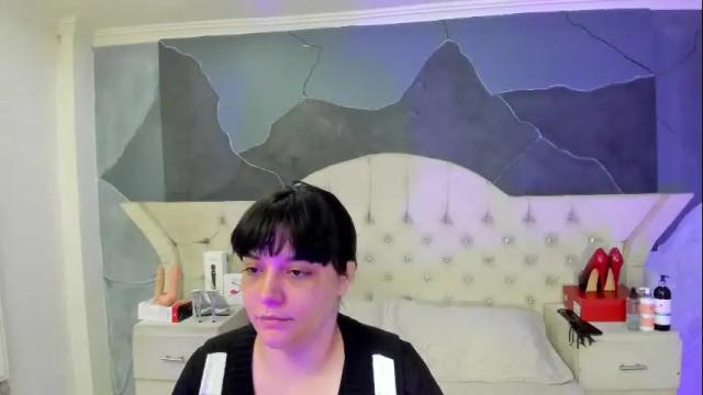 Image 4 of amberrgrey_ Stream on Chaturbate on 1 month ago