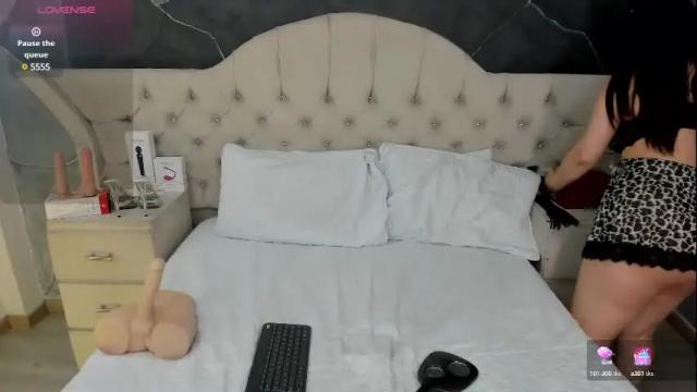 Image 12 of amberrgrey_ Stream on Chaturbate on 1 month ago