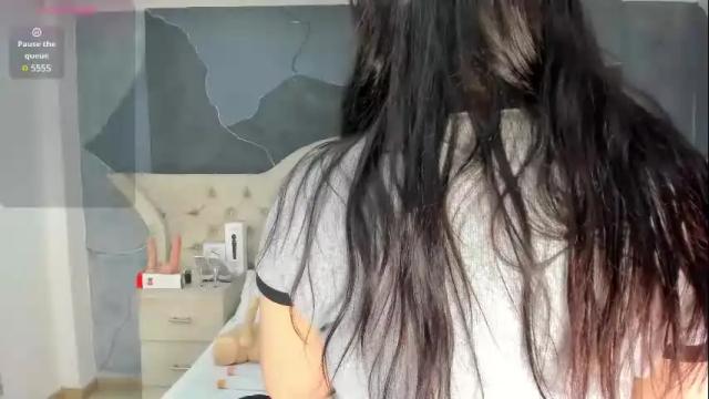 Image 3 of amberrgrey_ Stream on Chaturbate on 1 month ago