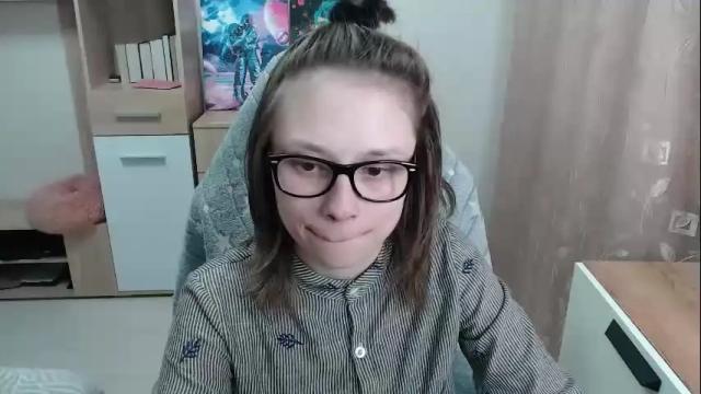 Image 4 of ambersimard Stream on Chaturbate on 5 months ago