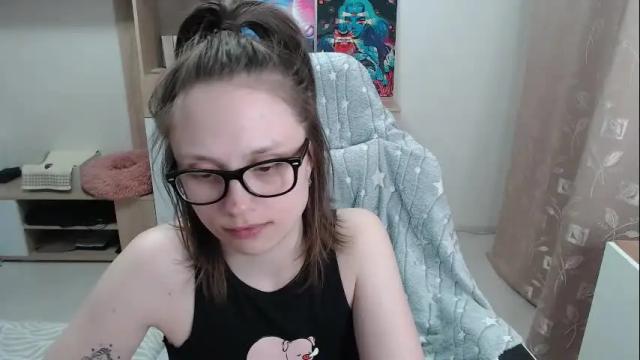 Image 2 of ambersimard Stream on Chaturbate on 5 months ago
