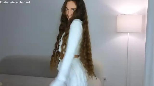 Image 3 of ambertan1 Stream on Chaturbate on 6 months ago