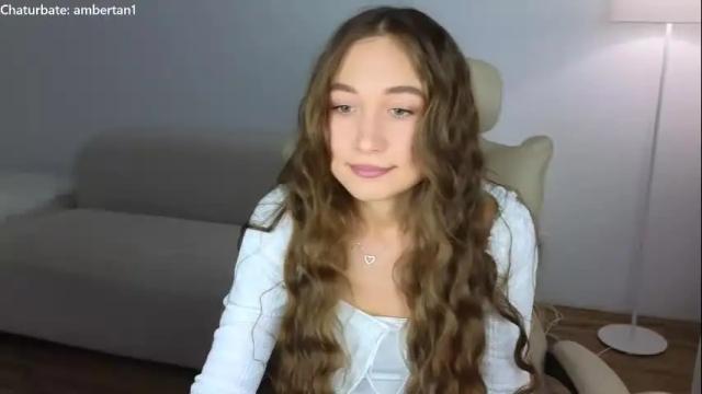 Image 6 of ambertan1 Stream on Chaturbate on 6 months ago