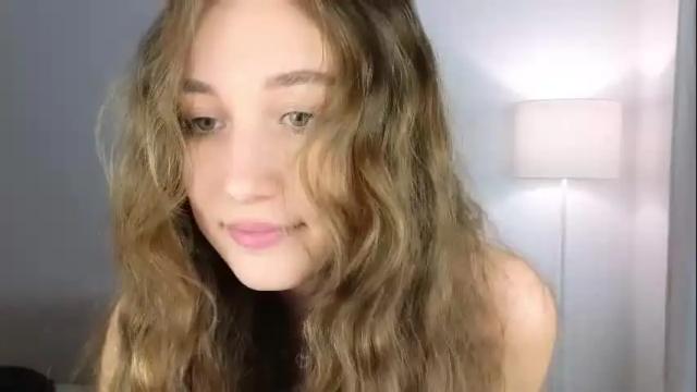 Image 3 of ambertan1 Stream on Chaturbate on 3 months ago