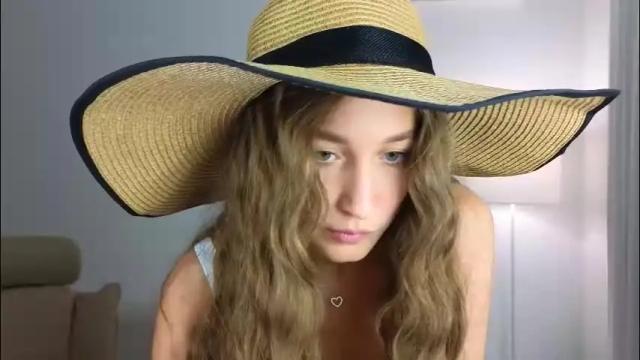 Image 11 of ambertan1 Stream on Chaturbate on 2 months ago