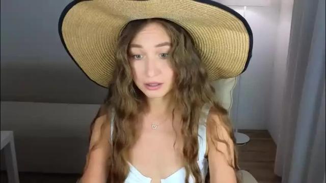 Image 8 of ambertan1 Stream on Chaturbate on 2 months ago