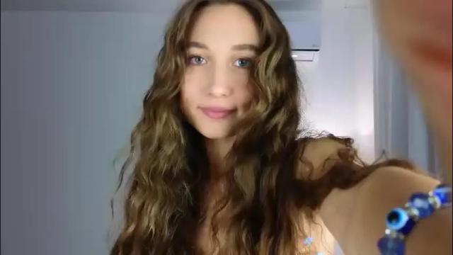 Image 11 of ambertan1 Stream on Chaturbate on 2 months ago