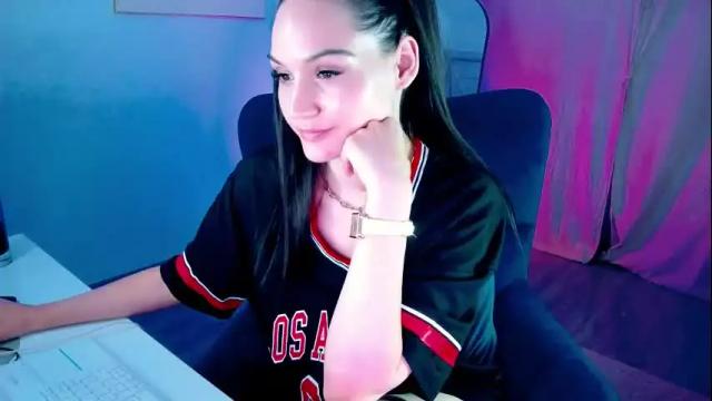 Image 4 of ambraenm Stream on Chaturbate on 1 month ago