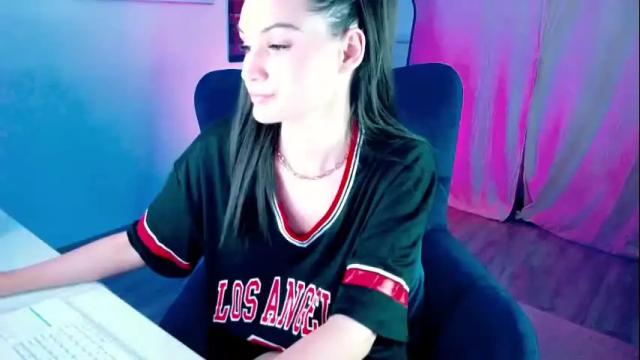 Image 8 of ambraenm Stream on Chaturbate on 1 month ago