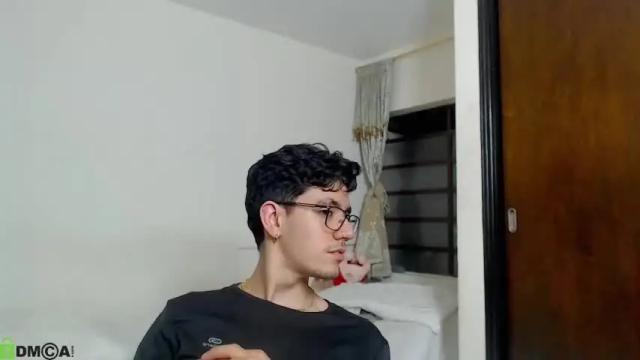 Image 11 of ameli_and_lucas Stream on Chaturbate on 15 months ago