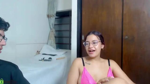 Image 2 of ameli_and_lucas Stream on Chaturbate on 15 months ago