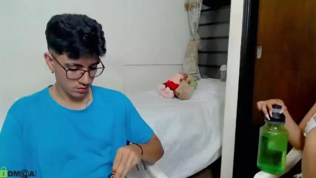 Image 11 of ameli_and_lucas Stream on Chaturbate on 15 months ago