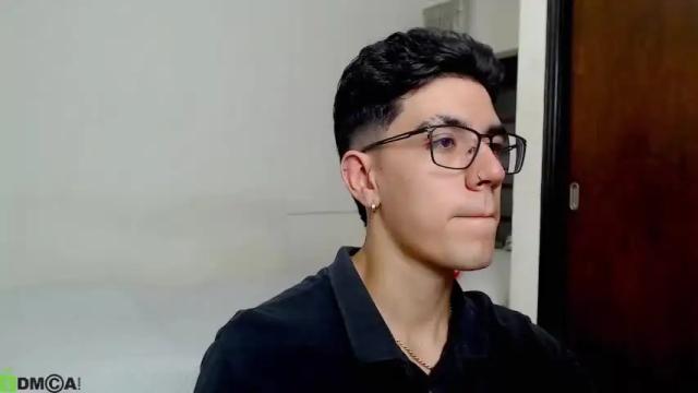 Image 2 of ameli_and_lucas Stream on Chaturbate on 15 months ago