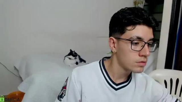 Image 4 of ameli_and_lucas Stream on Chaturbate on 15 months ago