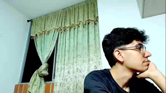 Image 6 of ameli_and_lucas Stream on Chaturbate on 11 days ago