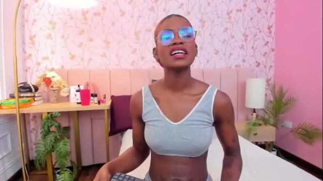 Image 2 of amelia_adms Stream on Chaturbate on 1 month ago