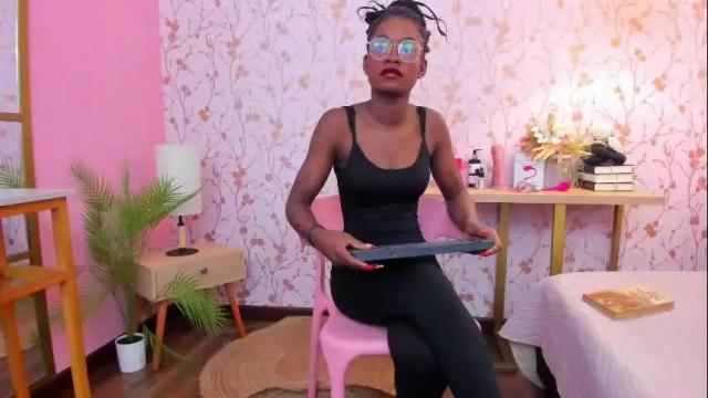Image 6 of amelia_adms Stream on Chaturbate on 26 days ago
