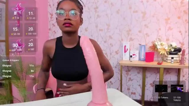 Image 10 of amelia_adms Stream on Chaturbate on 19 days ago