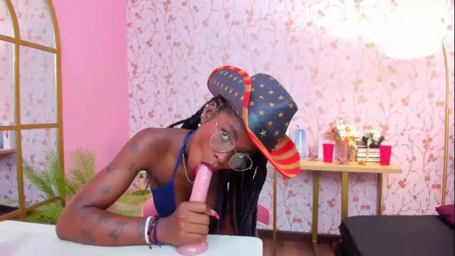 Image 4 of amelia_adms Stream on Chaturbate on 18 days ago