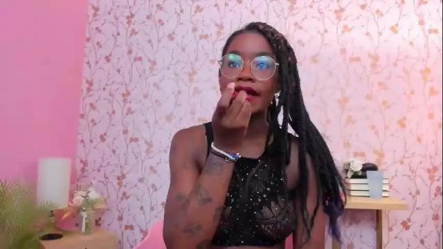 Image 8 of amelia_adms Stream on Chaturbate on 12 days ago