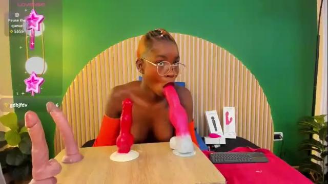 Image 6 of amelia_adms Stream on Chaturbate on 1 month ago