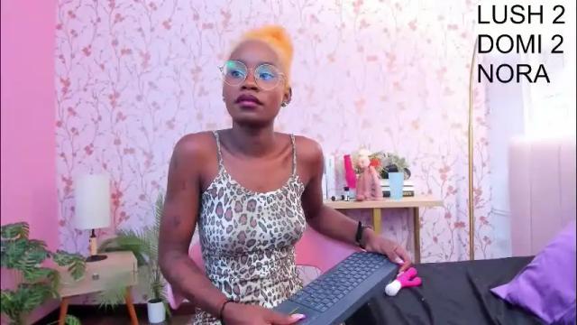 Image 4 of amelia_adms Stream on Chaturbate on 1 month ago