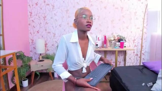 Image 10 of amelia_adms Stream on Chaturbate on 1 month ago