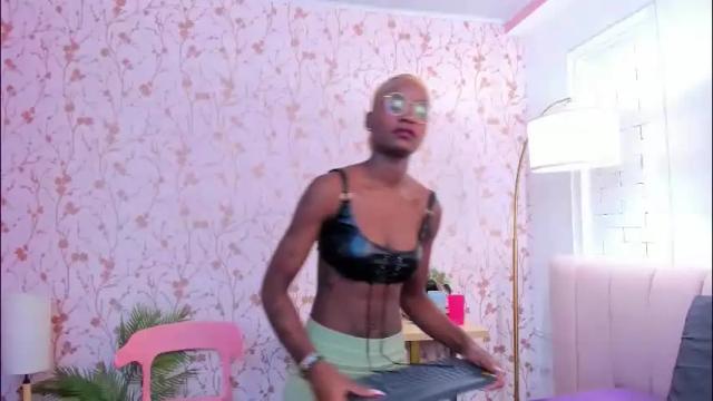 Image 2 of amelia_adms Stream on Chaturbate on 1 month ago