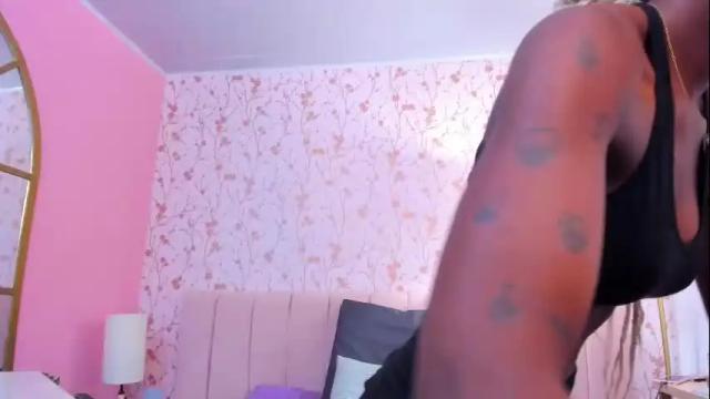 Image 2 of amelia_adms Stream on Chaturbate on 1 month ago