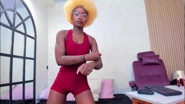 Image 10 of amelia_adms Stream on Chaturbate on 11 days ago