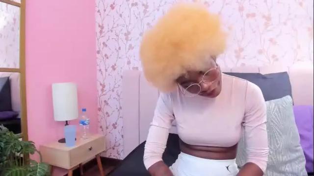 Image 7 of amelia_adms Stream on Chaturbate on 7 days ago