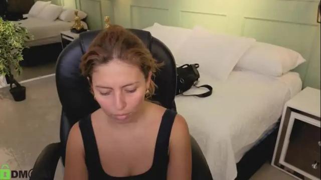 Image 2 of amelia_chillvibes Stream on Chaturbate on 1 month ago